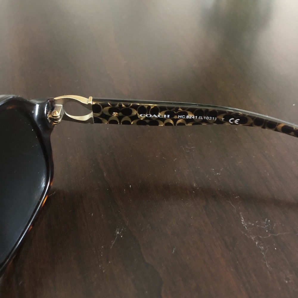 Coach sunglasses - Picture 4 of 6